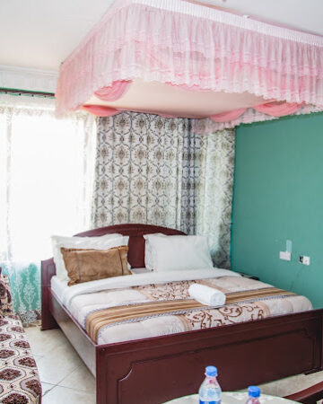 ACCOMODATIONS